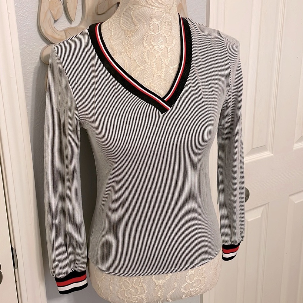 Woman’s Stretch Rayon/Poly Long Sleeve Top